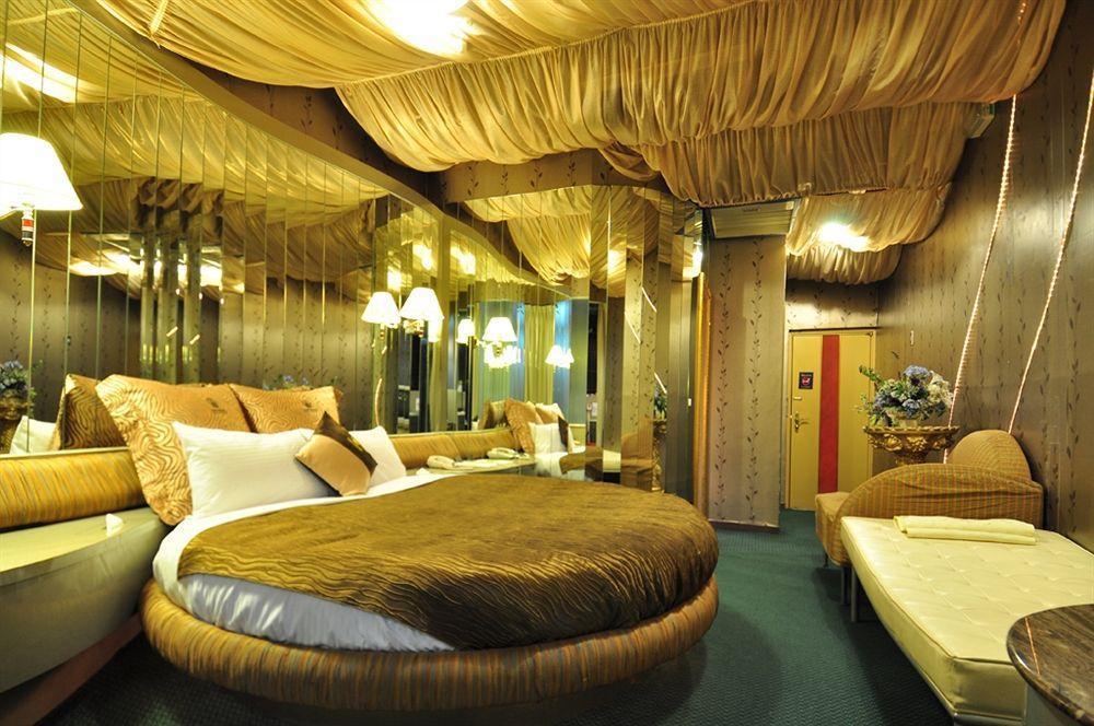 The We Hotel Taipei Dış mekan fotoğraf