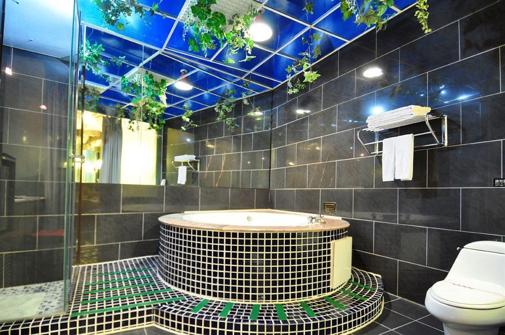 The We Hotel Taipei Dış mekan fotoğraf